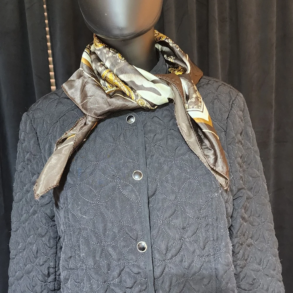 VINTAGE 80s POLYESTER SQUARE SCARF ANIMAL BAROQUE PRINT 27 X 27